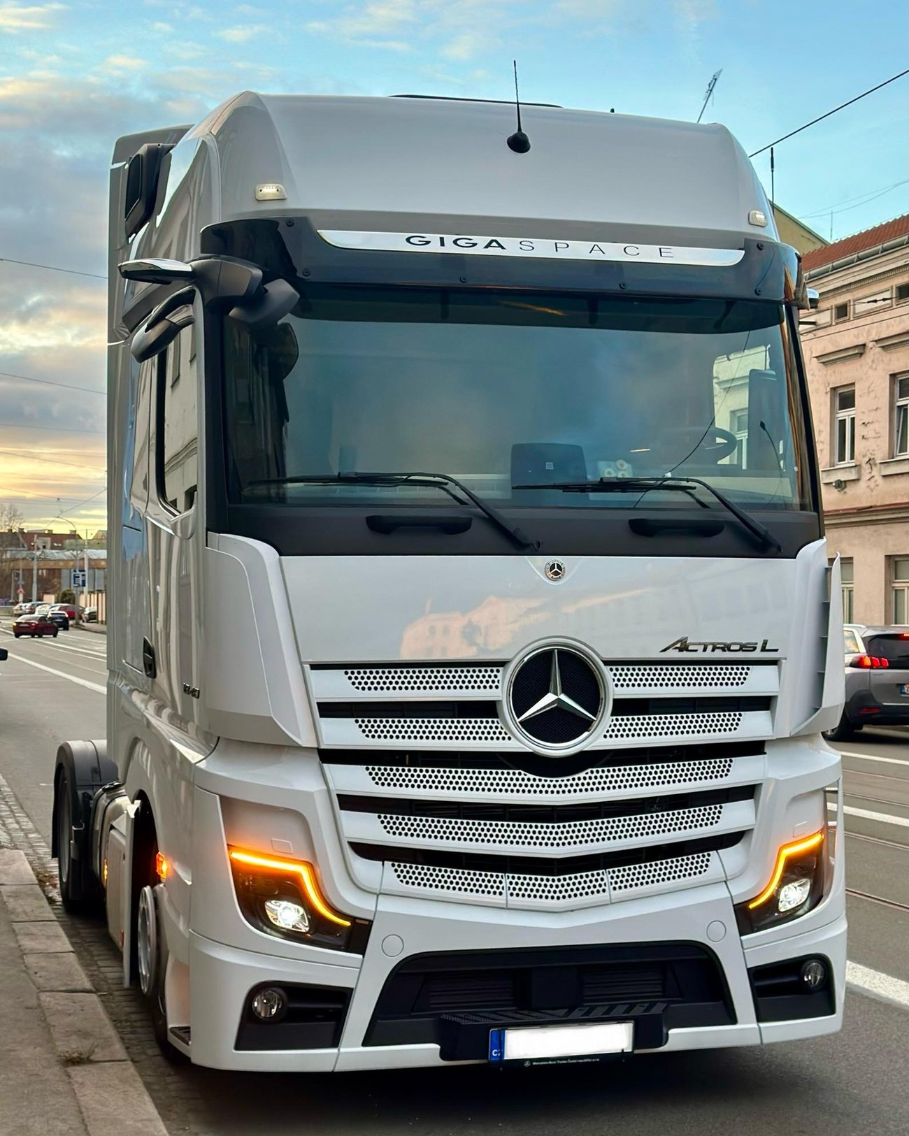 Mercedes Actros VM System